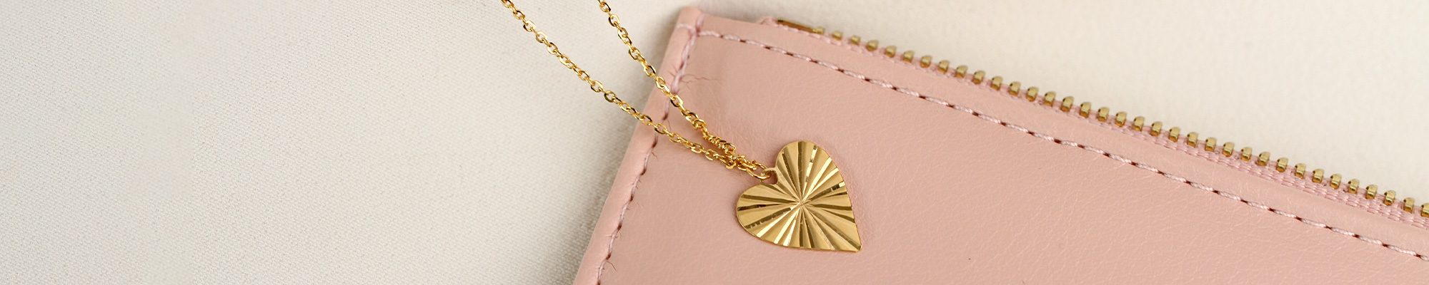 Gouden ketting met hart