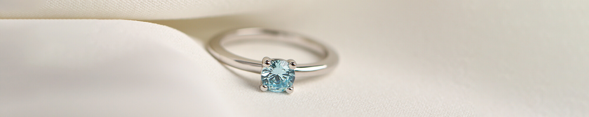 Blue jewellery Blue jewellery