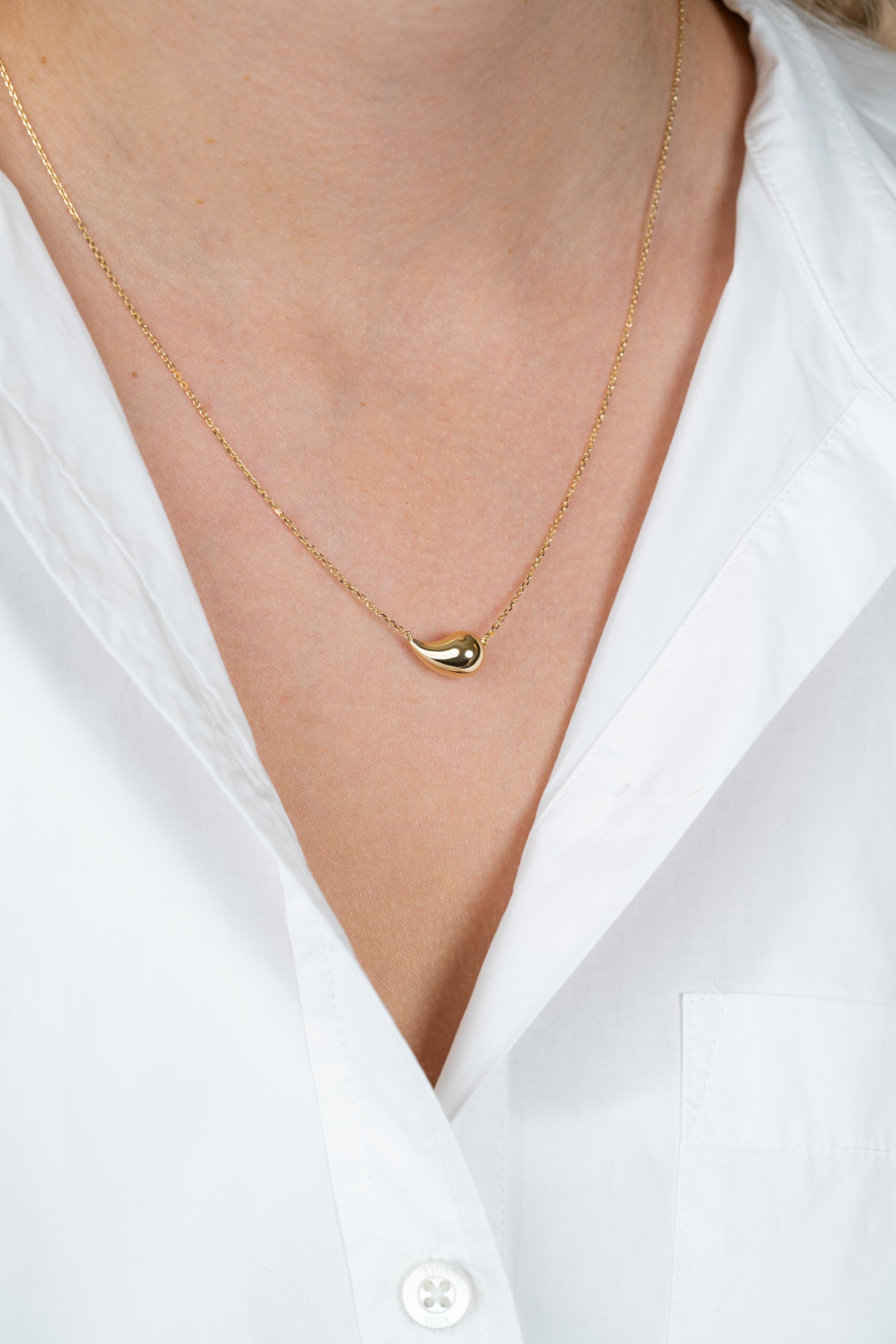 ZINZI Gold 14 karaat gouden ketting 45cm met druppelvormige hanger 13mm ZGC557
