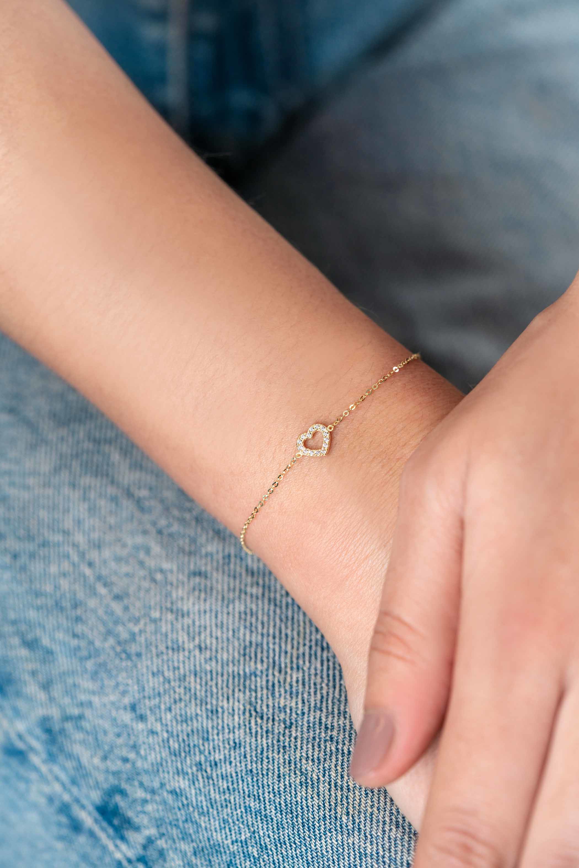 ZINZI Gold 14 krt gouden armband met sierlijk open hartje (7mm), bezet met witte zirconia's 16,5-19,5cm ZGA450
