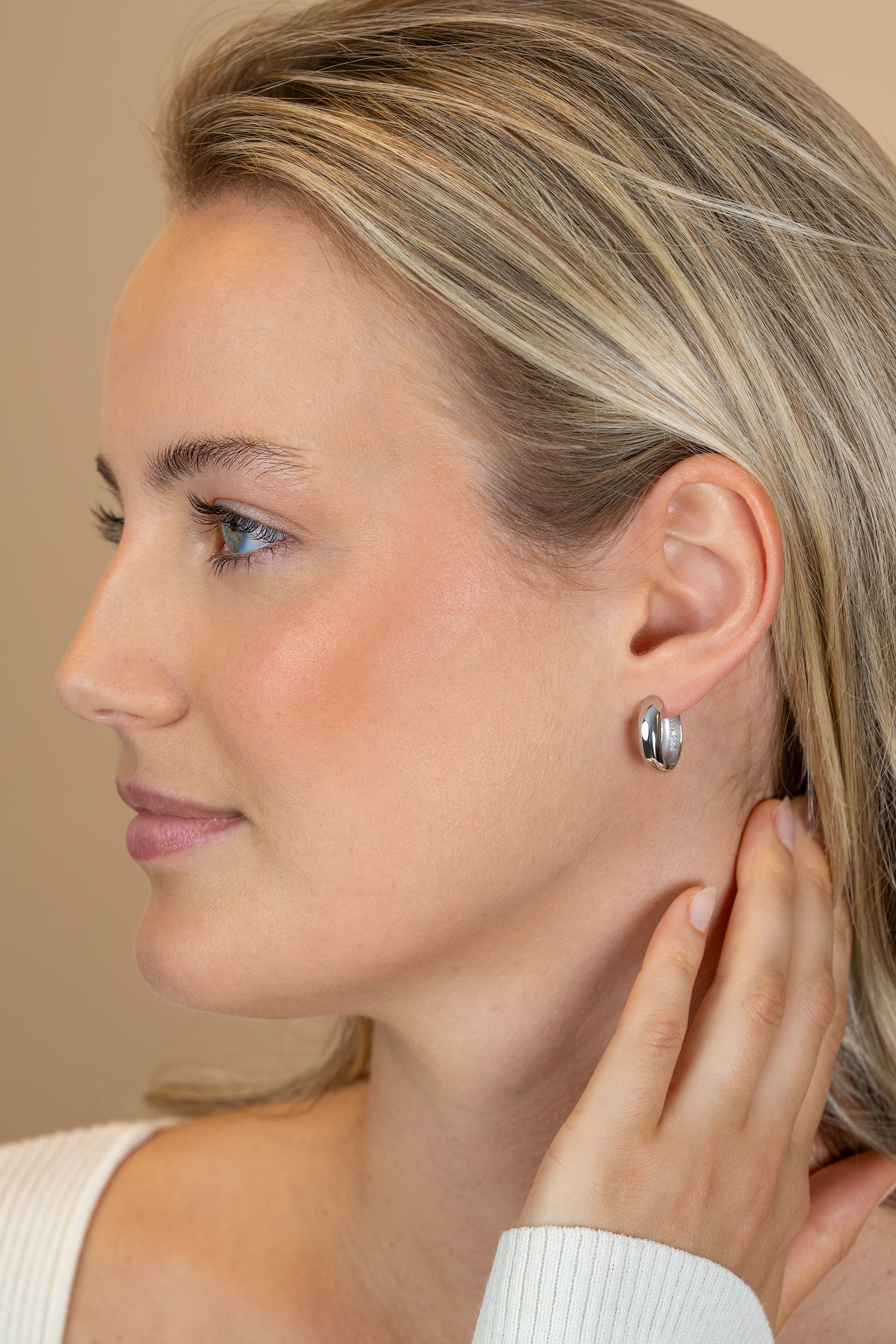 ZINZI zlv. klapcreolen half rond 17.0x5.0mm