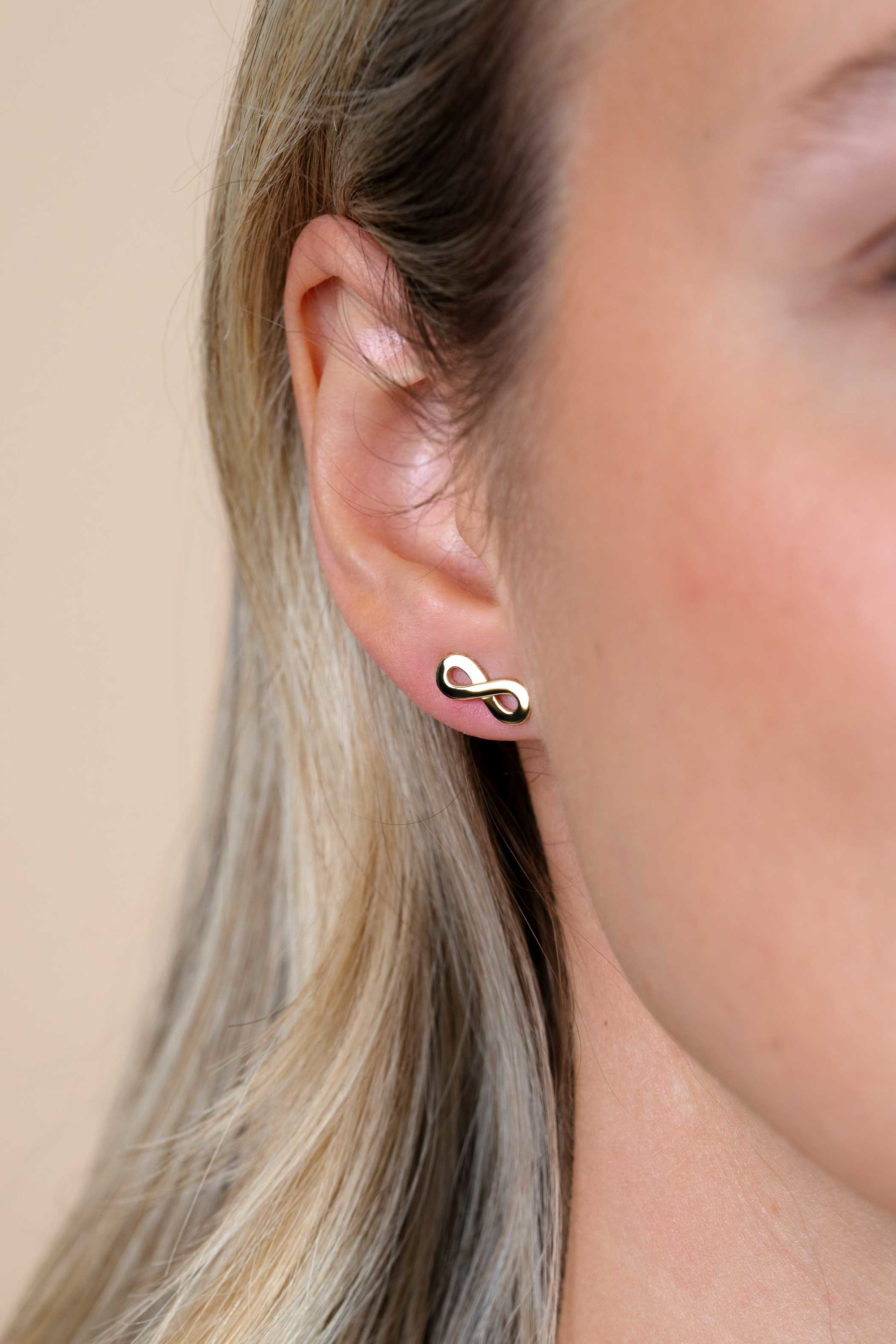 ZINZI Gold Plated Sterling Silver Stud Earrings Infinity ZIO1065G