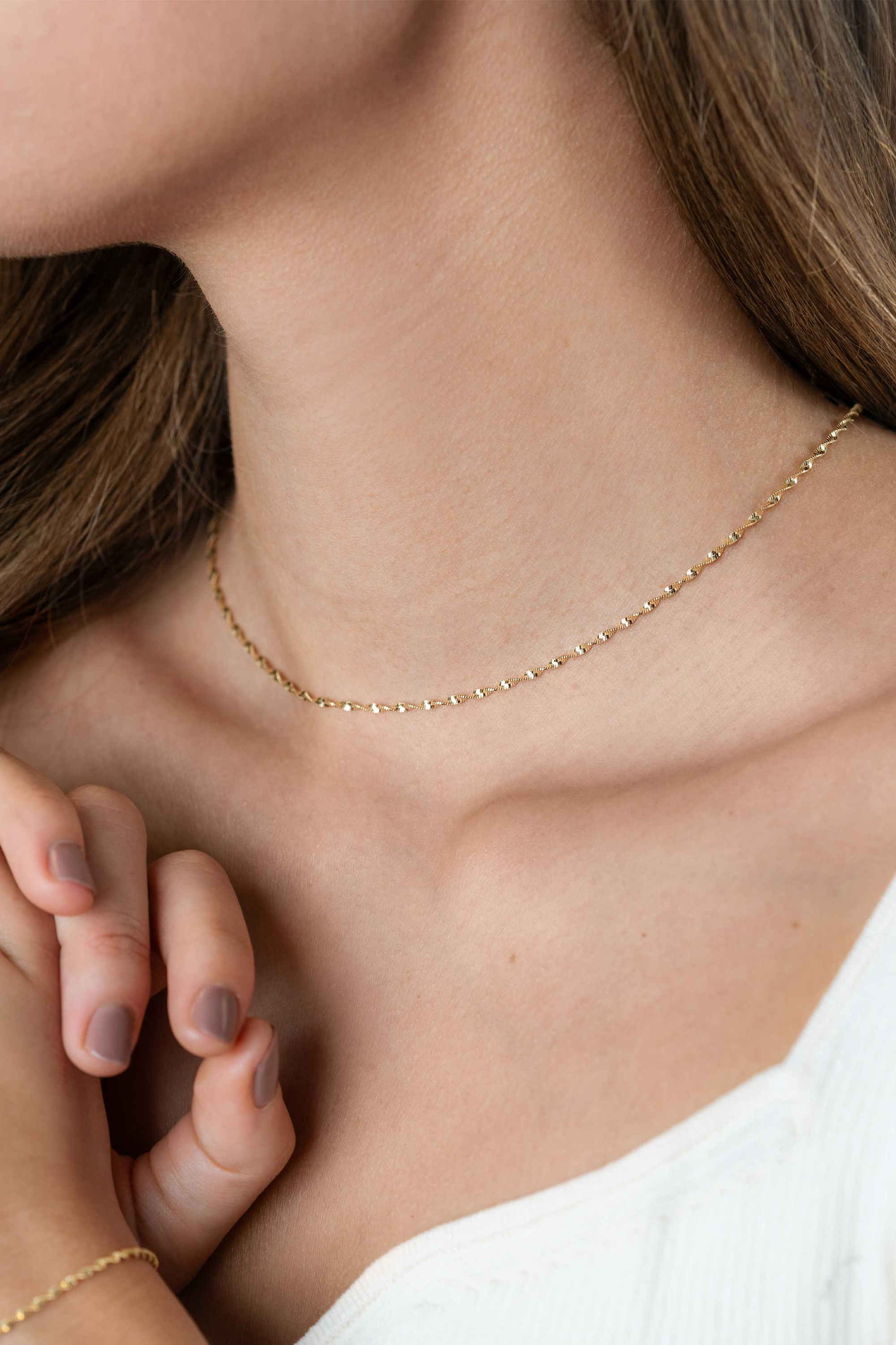 ZINZI gold plated silver necklace with sparkling twisted links 1.9mm wide 43-45cm ZIC2585G
