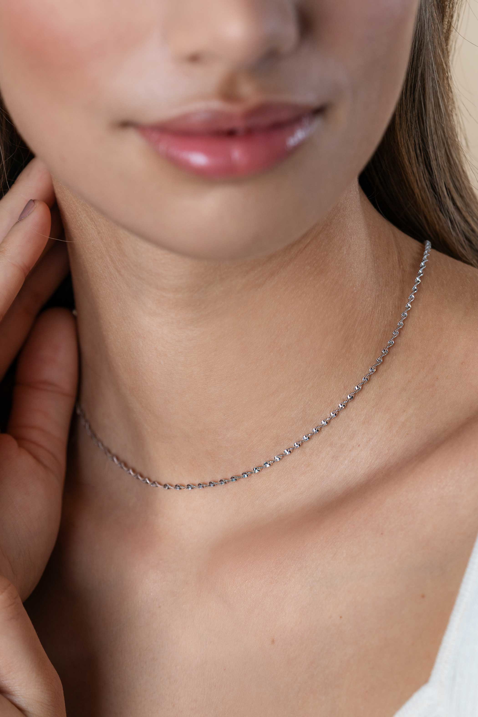 ZINZI silver necklace with sparkling twisted links 1.9mm wide 43-45cm ZIC2585
