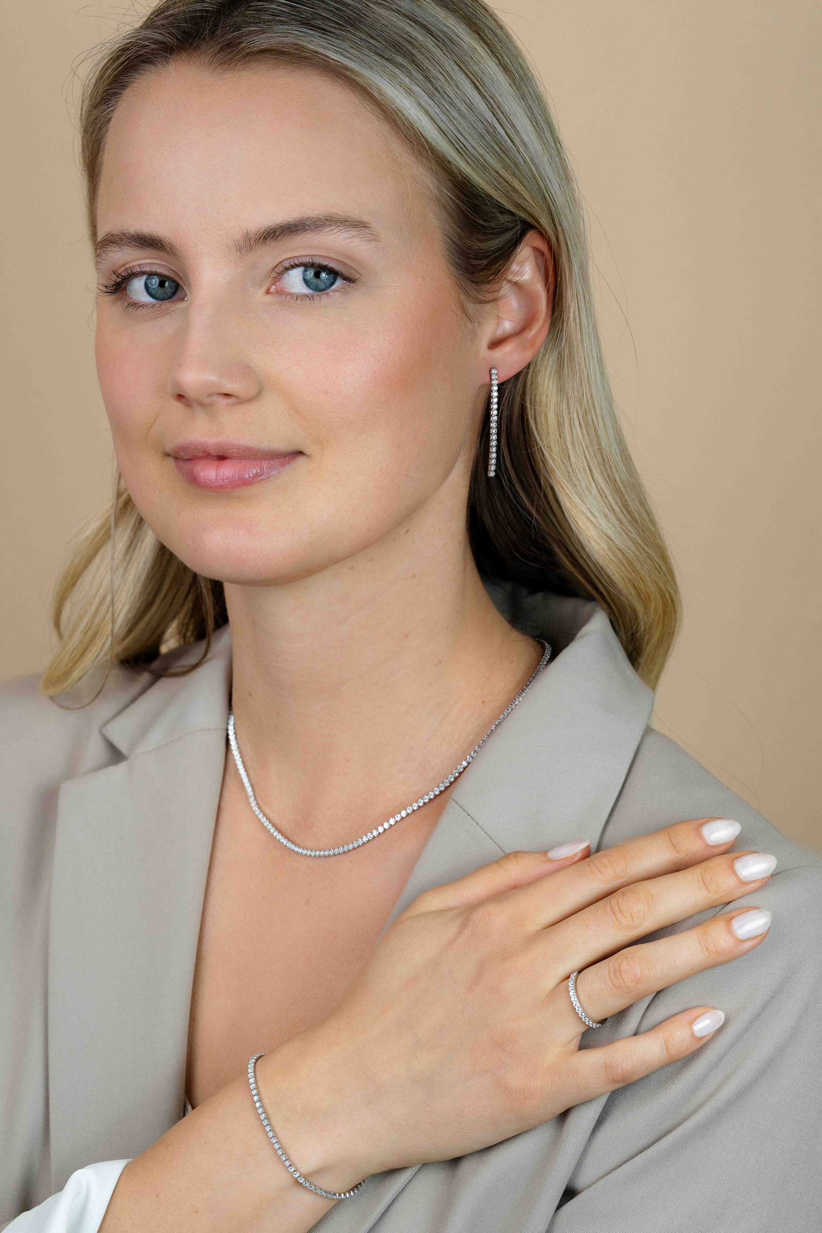 ZINZI zilveren tennis collier 45cm met rijzetting witte zirconia's 2,3mm breed ZIC2795