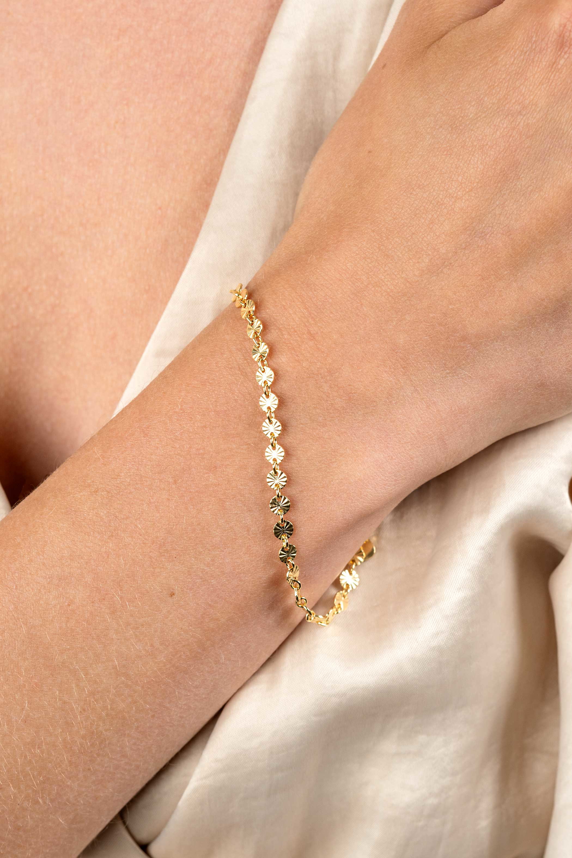 ZINZI Gold Plated Sterling Silver Bracelet Coins with Sunbeams width 4,3mm ZIA2272G