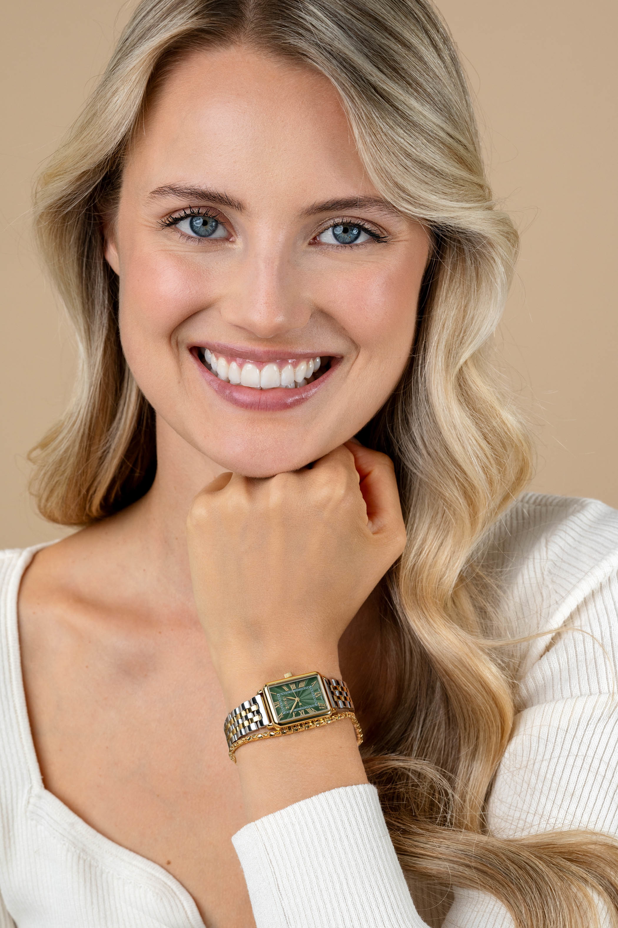 ZINZI Elegance horloge groene wijzerplaat en rechthoekige kast stalen bicolor schakelband 28mm extra dun ZIW1935