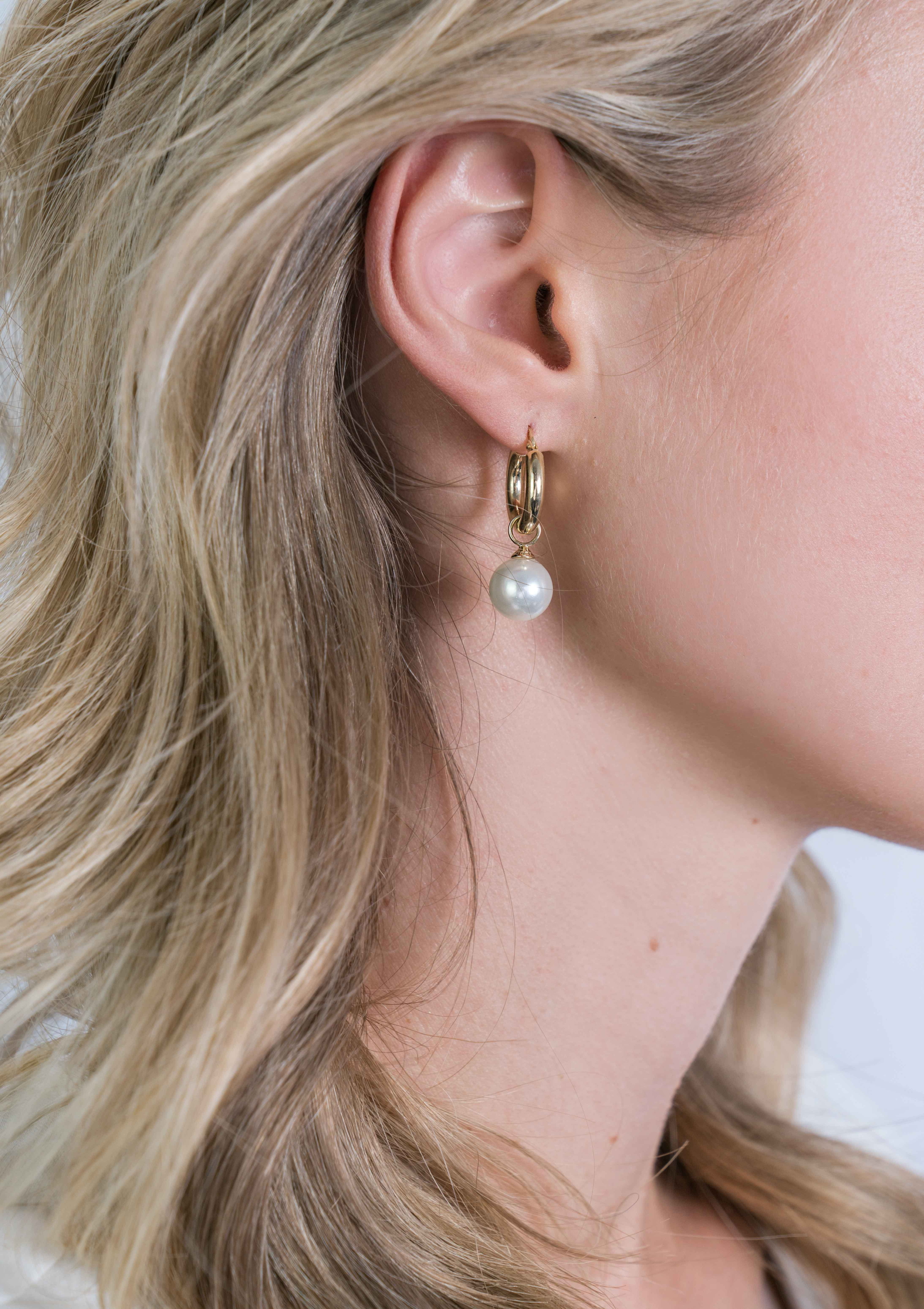 ZINZI Gold 14 Karat Gold Kreolenanhänger Perle weiß ZGCH144