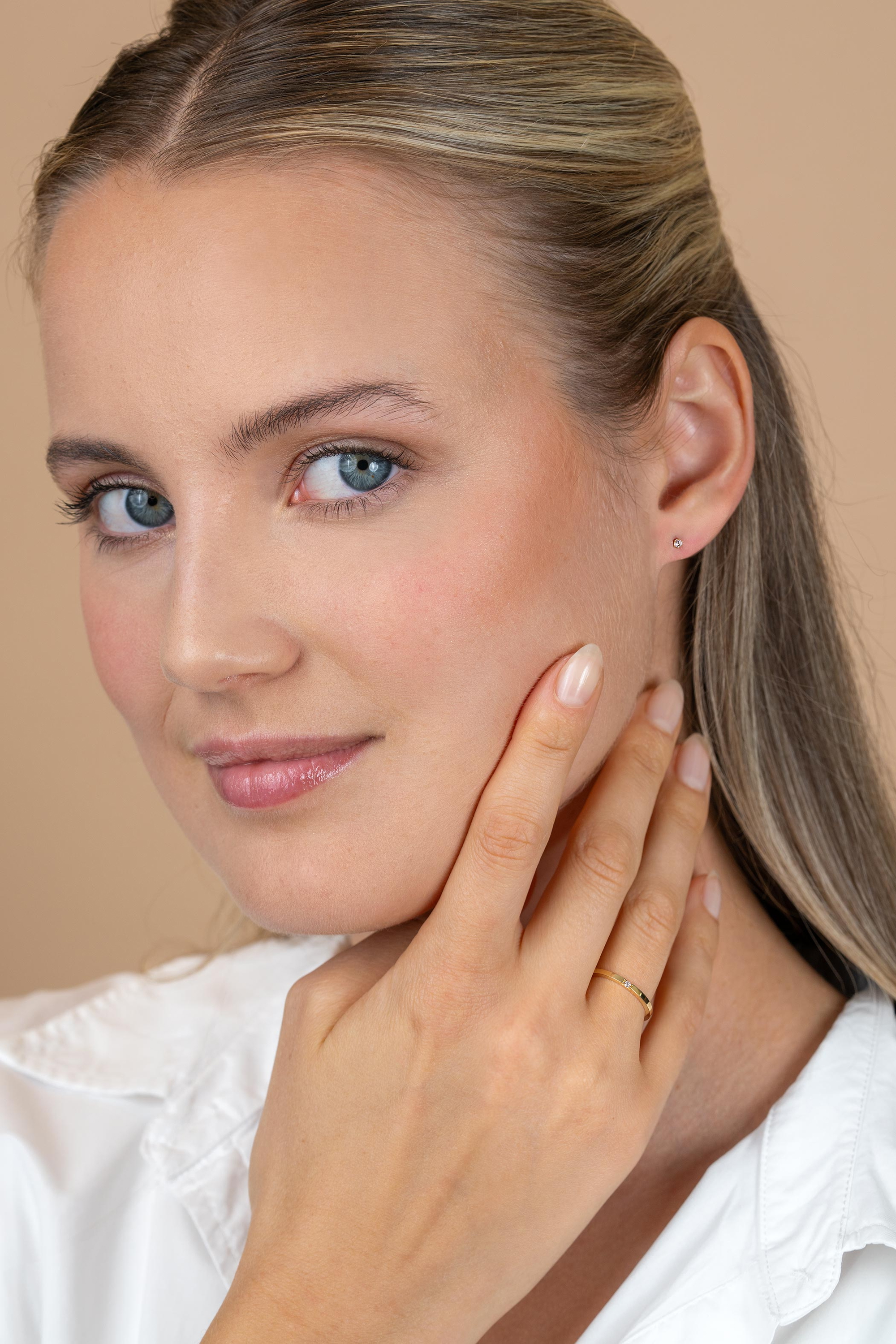 2,5mm ZINZI Gold 14 krt gouden oorstekers met ronde witte zirconia in glad kastje ZGO563
