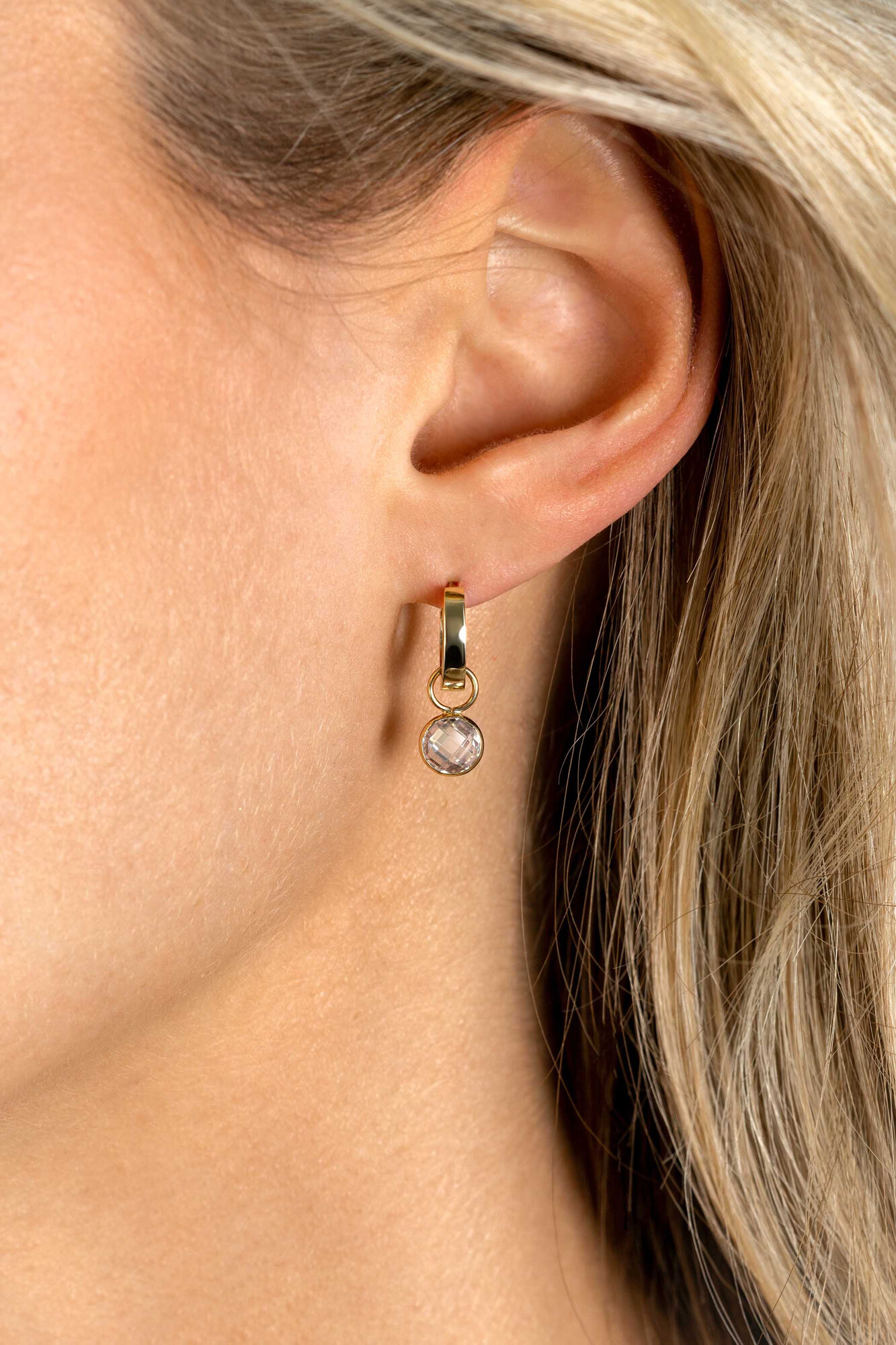ZINZI GOLD oorbedels rond zirconia 6mm