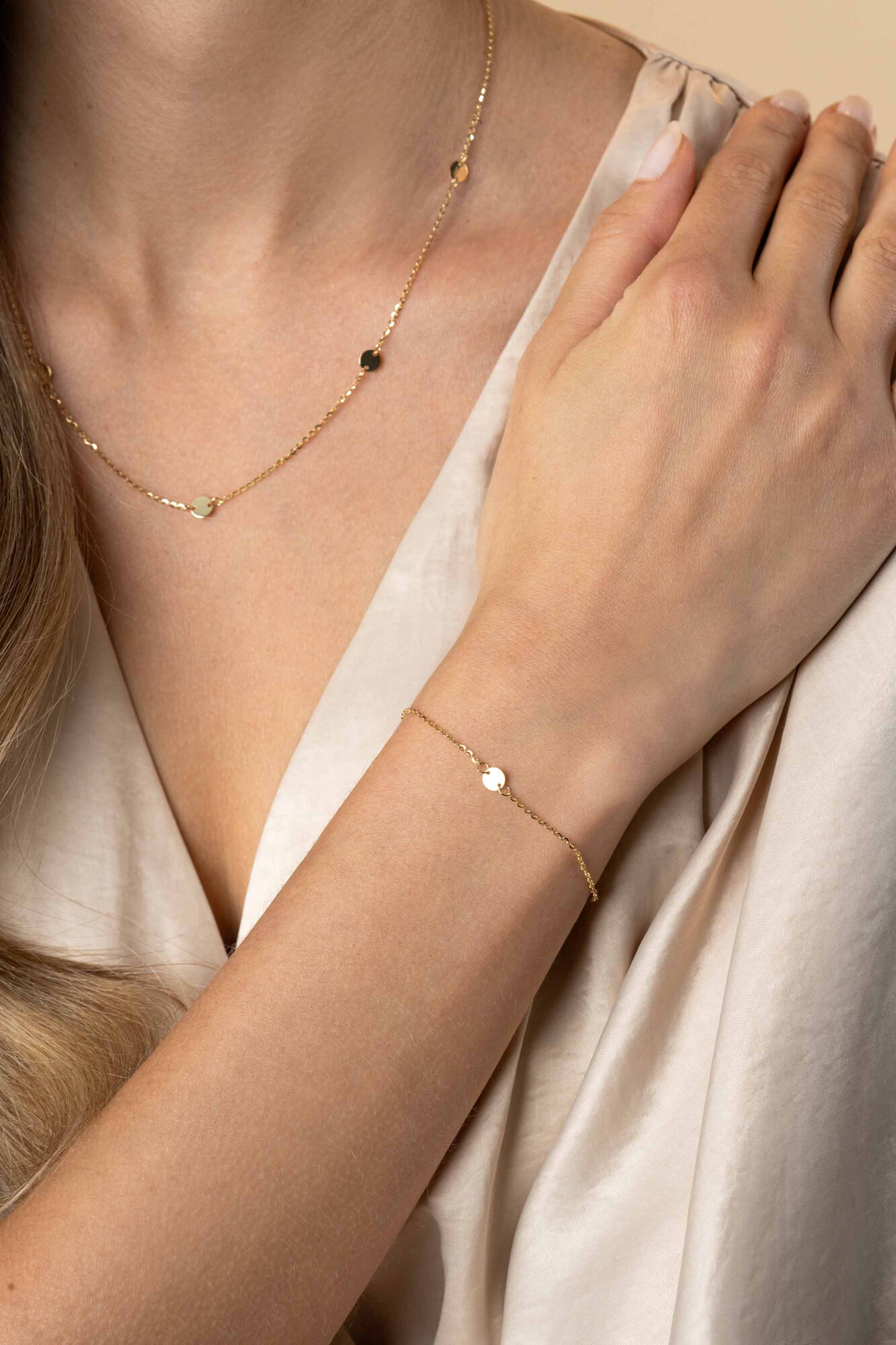 ZINZI Gold 14 krt gouden armband met subtiele jasseron schakels en drie ronde gladde plaatjes 5mm breed 18-20cm ZGA444
