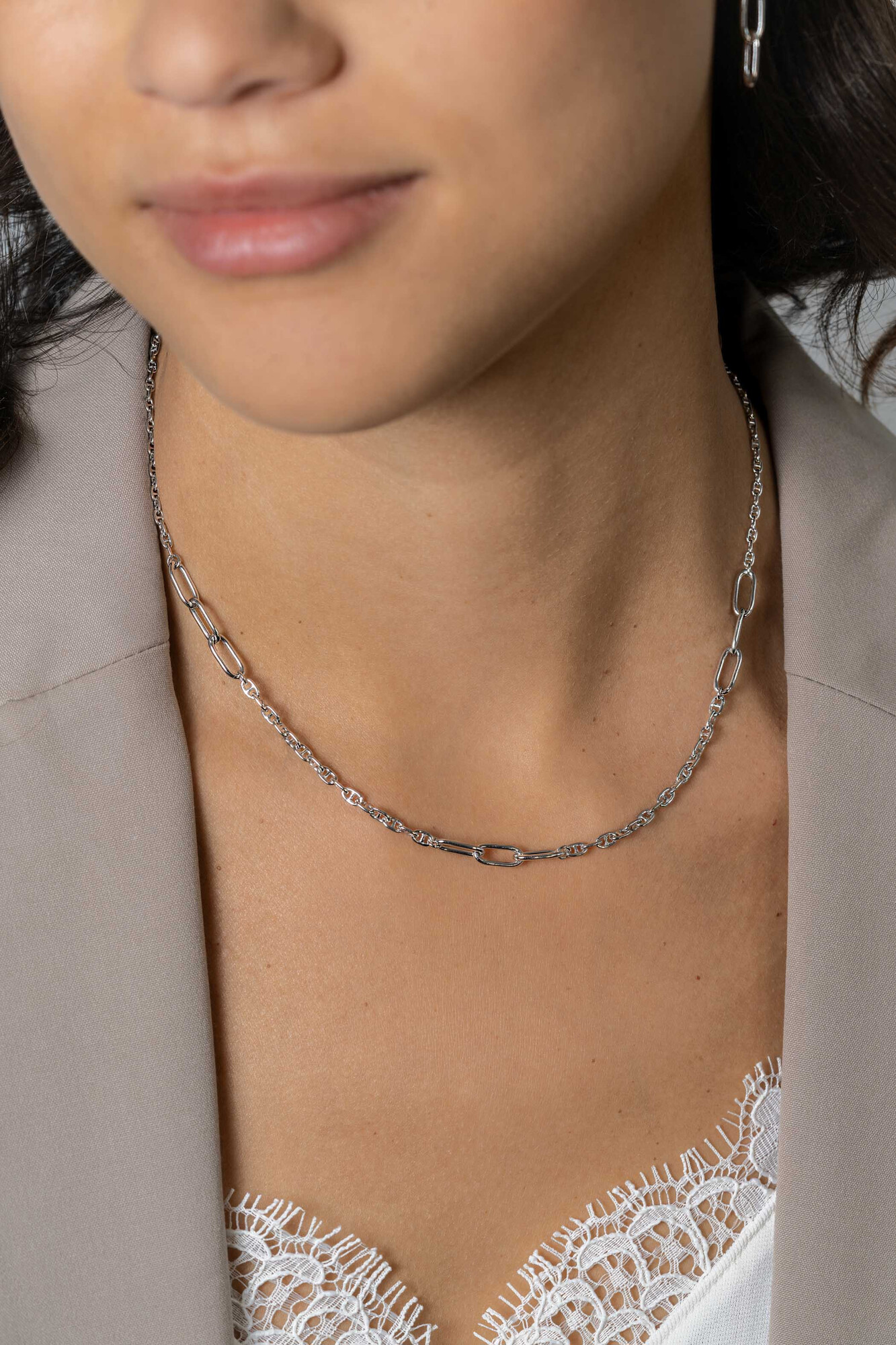 ZINZI zlv. collier fantasie paperclip ertussen 45cm