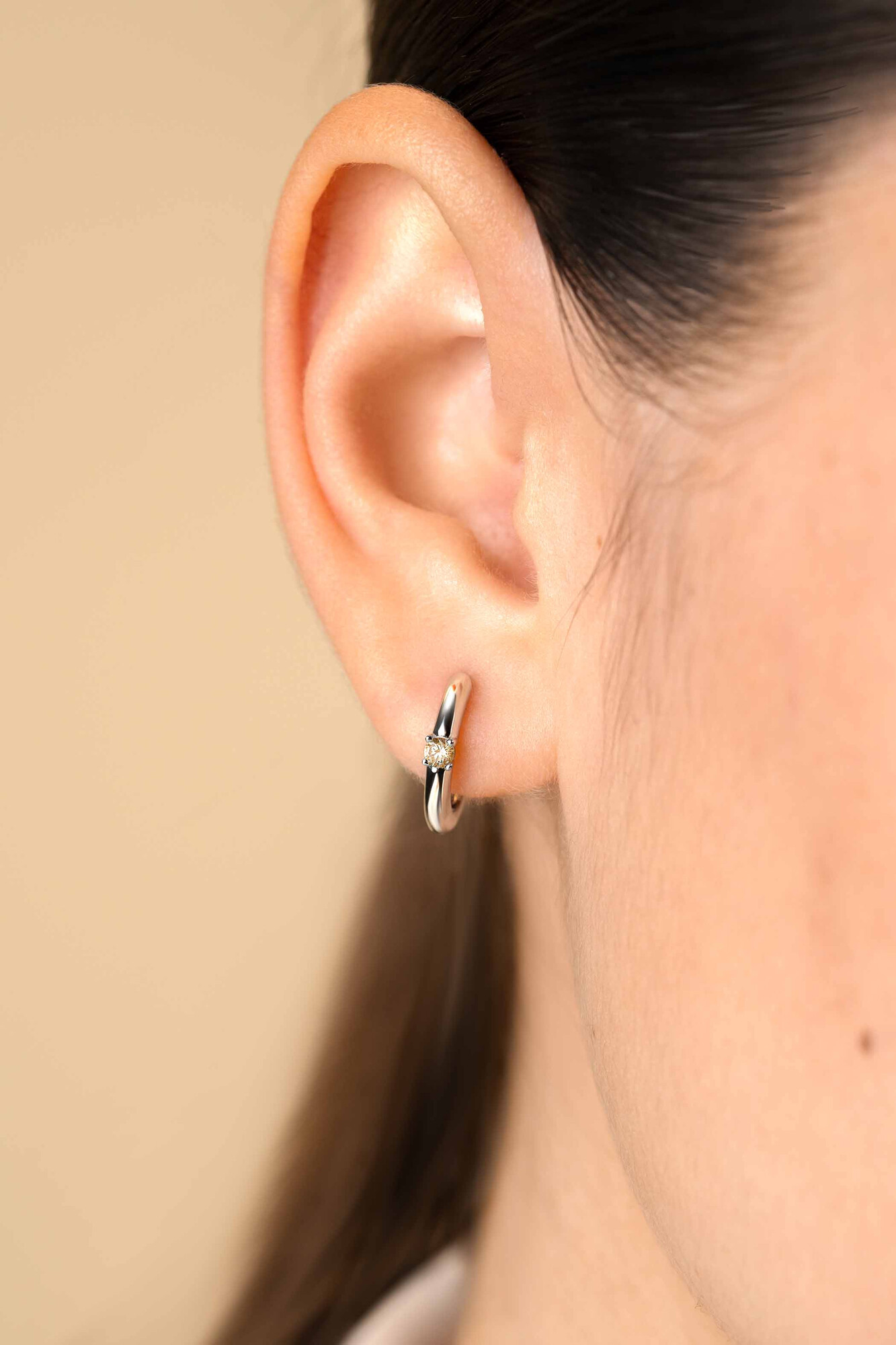 NOVEMBER oorringen 13mm zilver met geboortesteen geel citrien zirconia 
