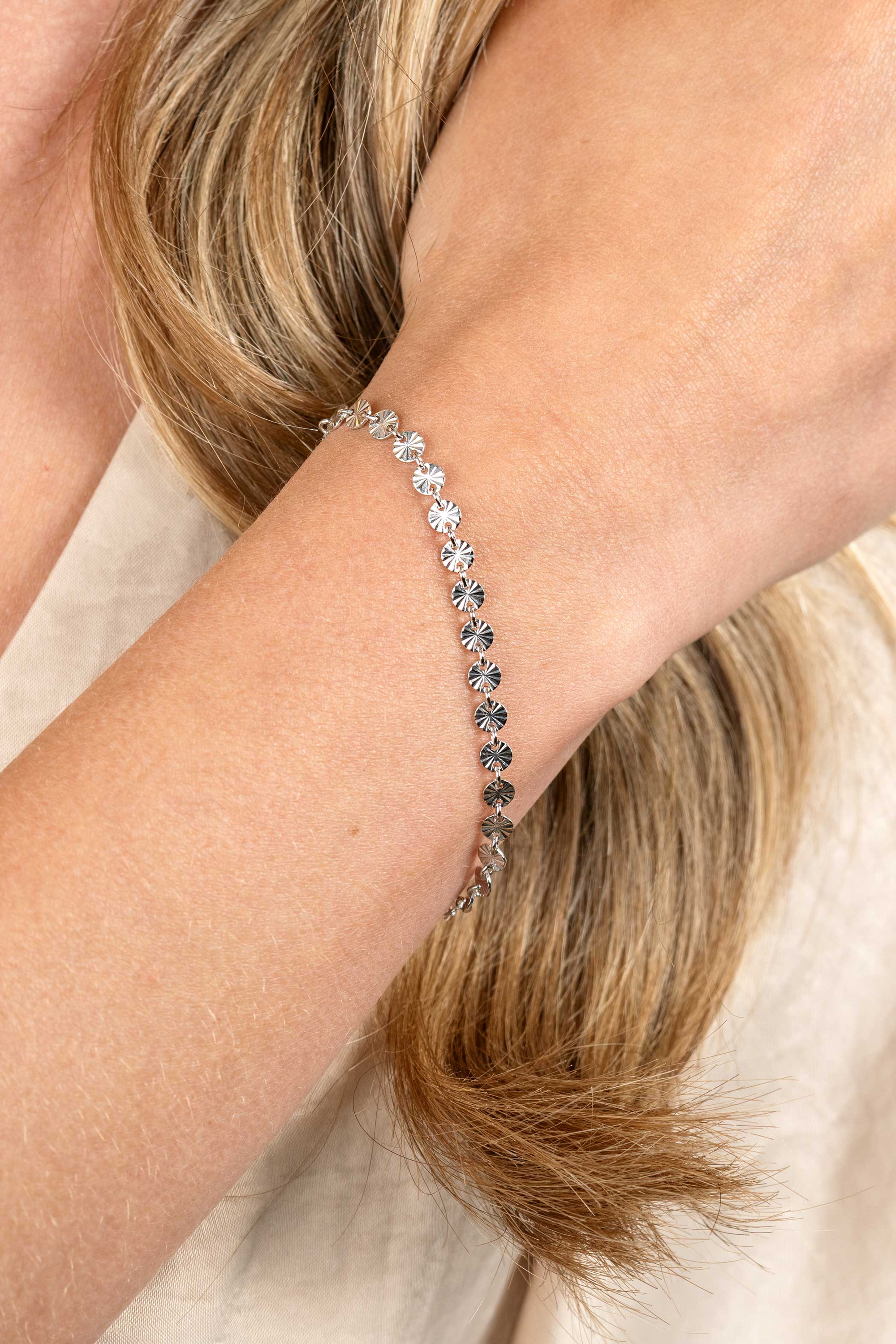 ZINZI zlv. armband met gediamanteerde rondjes