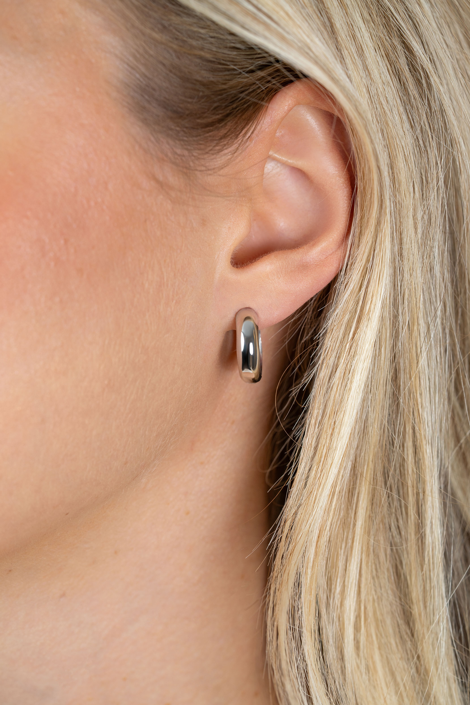 ZINZI zlv. klapcreolen half rond 17.0x5.0mm