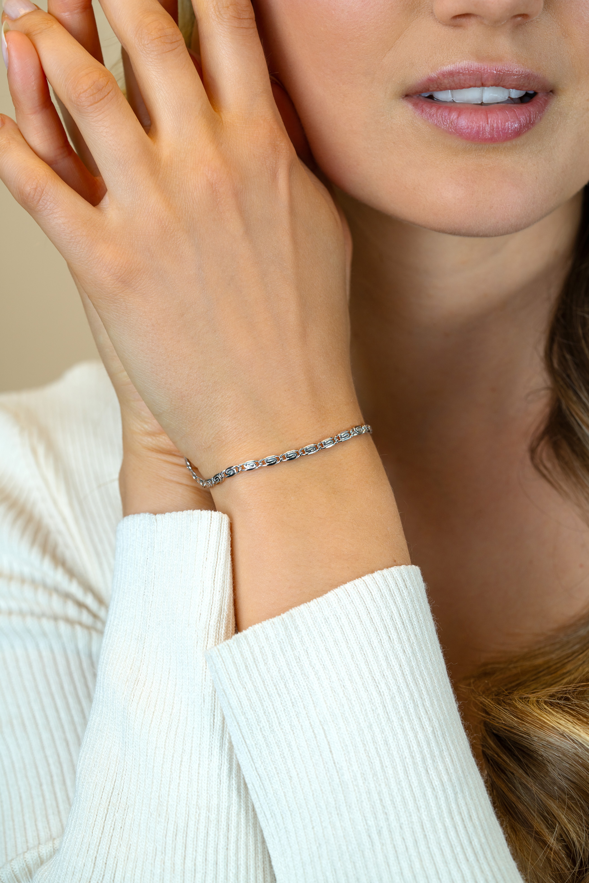 ZINZI zilveren scroll schakel armband (3mm breed) waarbij de schakels een dubbele krul/kronkeling maken 17-20cm ZIA2712