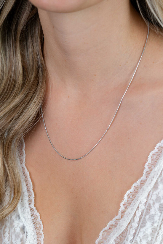 50cm Zinzi zilveren slangen collier 1mm breed ZISL50