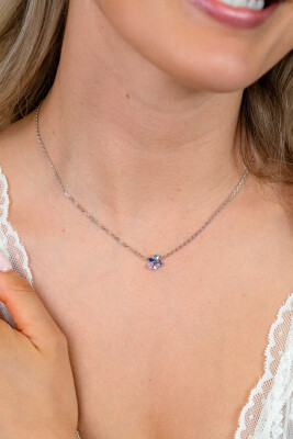 ZINZI zilveren ketting met speelse hanger (8mm) bezet met een mooie combinatie van witte, roze, paarse en blauwe kleurstenen in verschillende slijpvormen 42-45cm ZIC2866