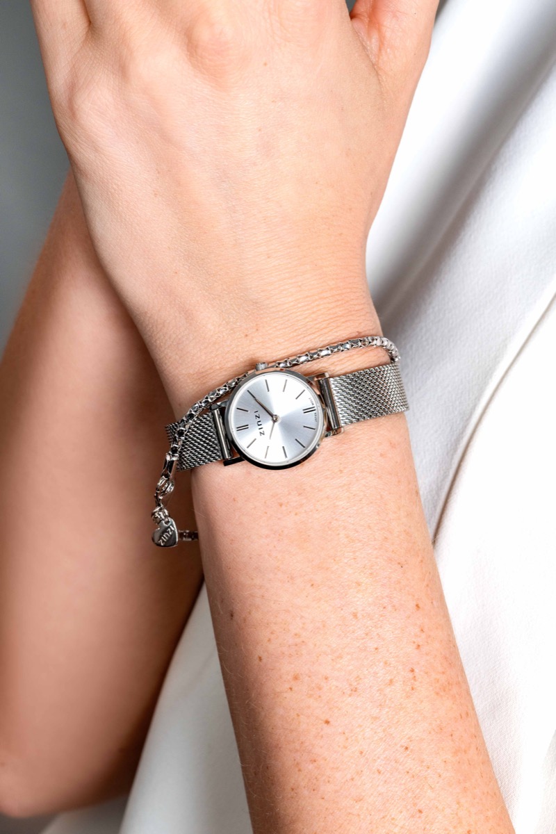 ZINZI Retro Mini horloge zilvergekleurde wijzerplaat, zilverkleurige kast en stalen mesh band, 24mm extra dun ZIW1802