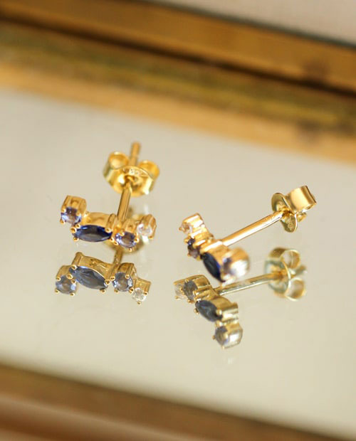 gouden oorknopjes